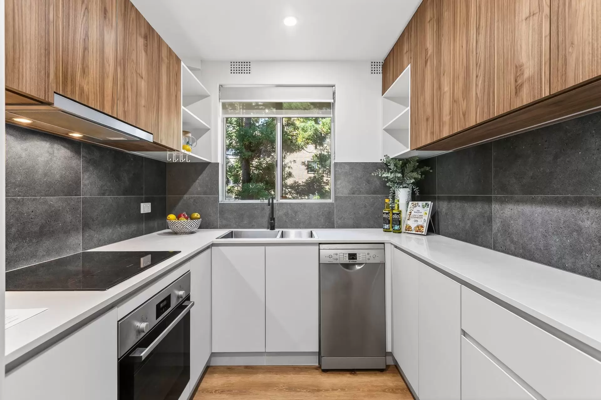 7/6 Murray Street, Lane Cove Sold by Shead Property - image 1