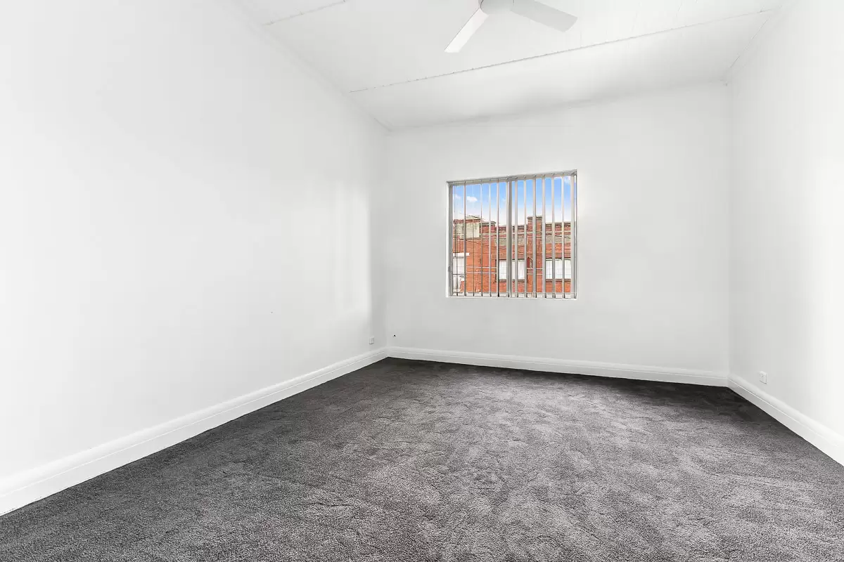 Willoughby Leased by Shead Property - image 1