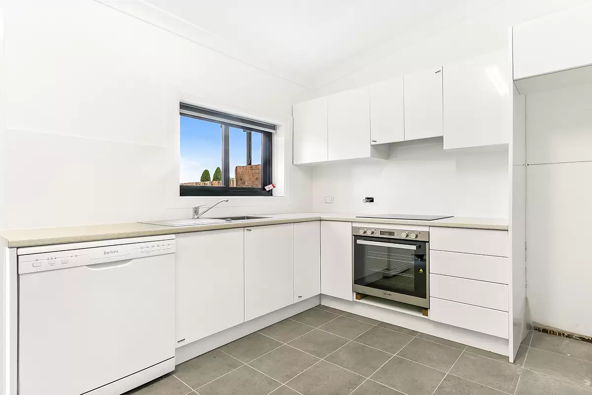 Willoughby Leased by Shead Property - image 1