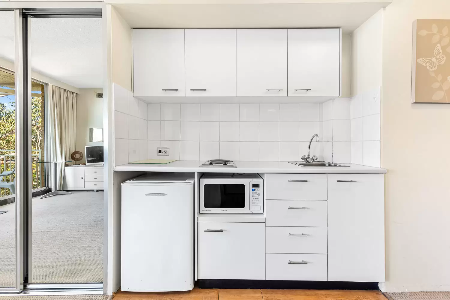 Greenwich Leased by Shead Property - image 1