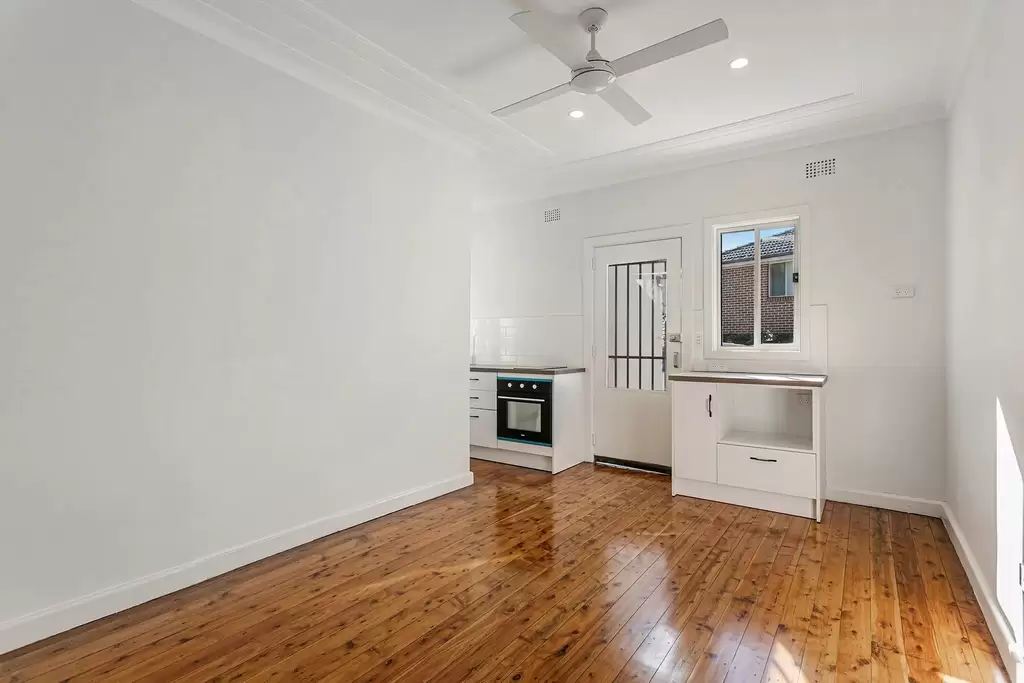 Castlecrag Leased by Shead Property