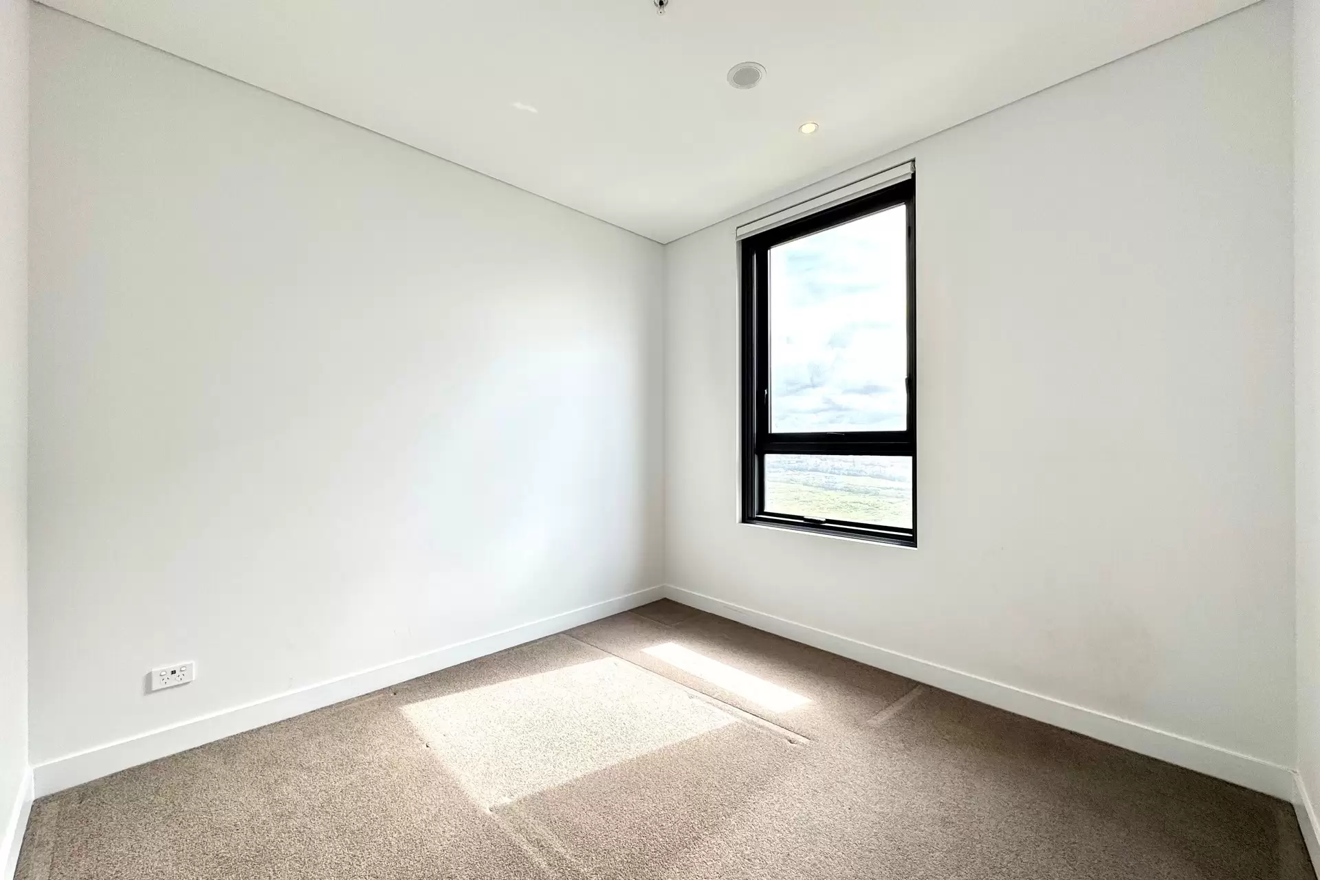 Sydney Olympic Park Leased by Shead Property - image 1
