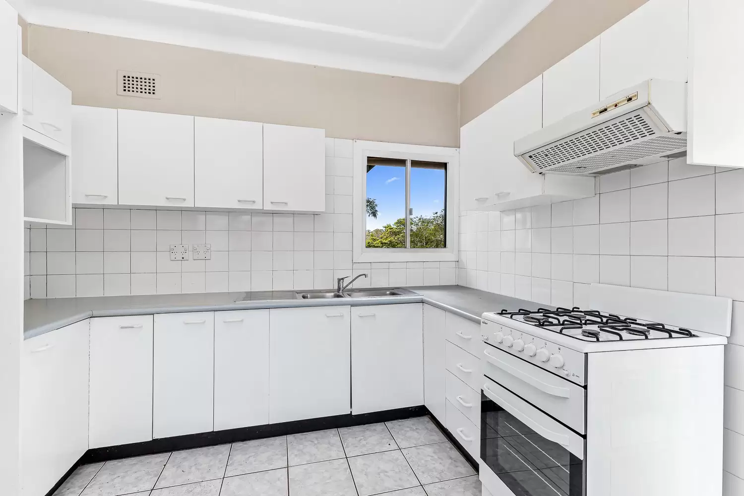Chatswood Leased by Shead Property - image 1