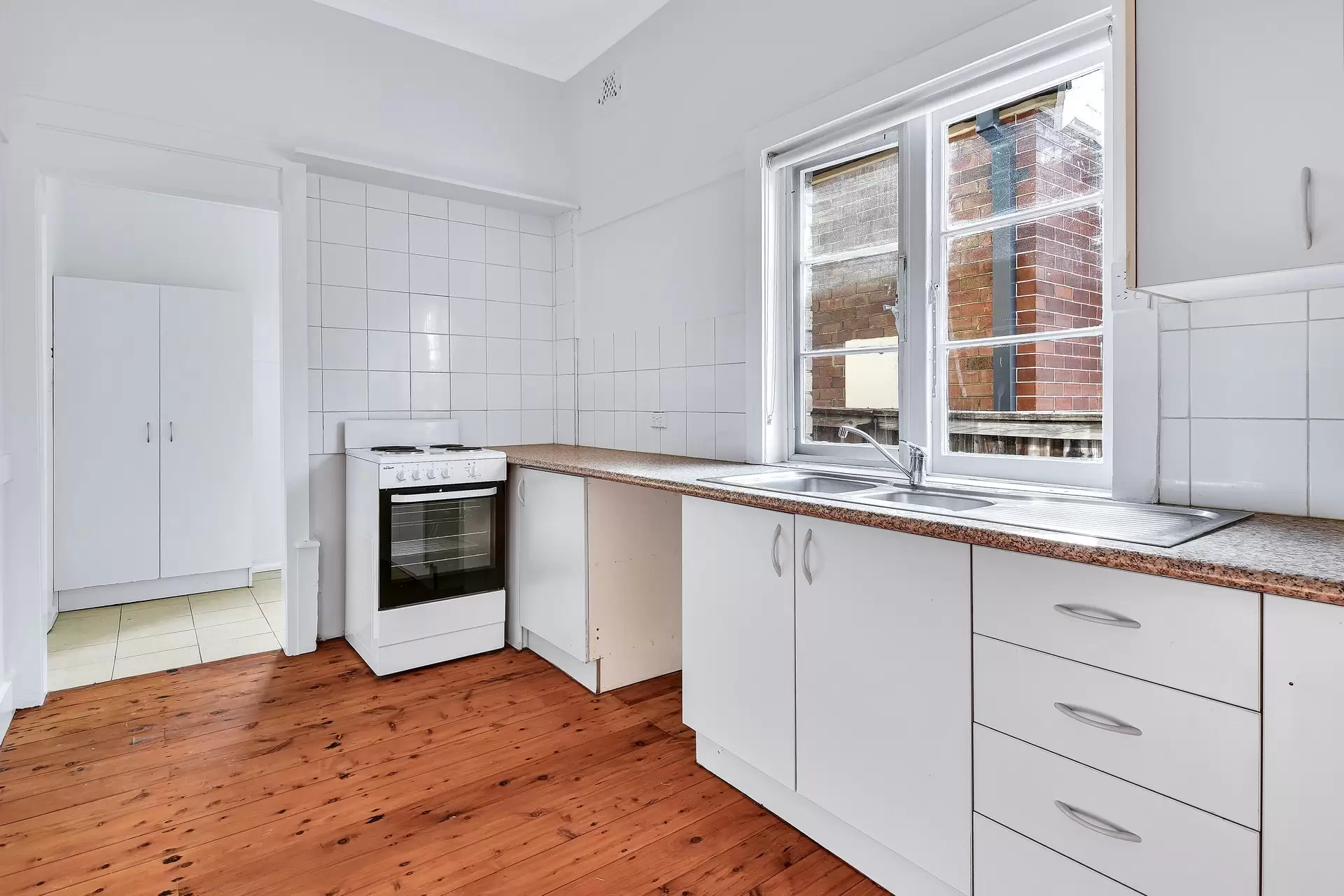 Willoughby Leased by Shead Property - image 1