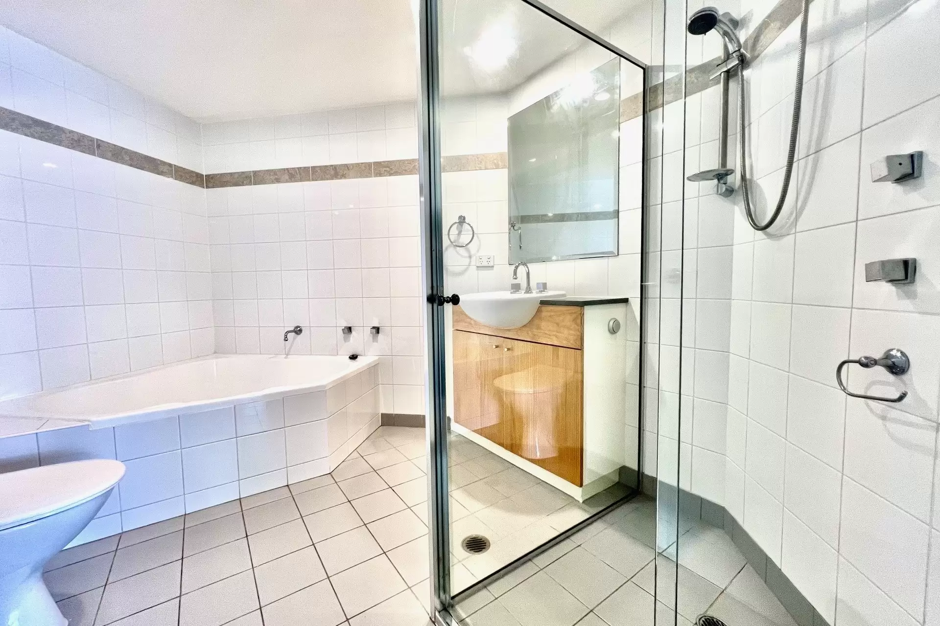 Chatswood Leased by Shead Property - image 1