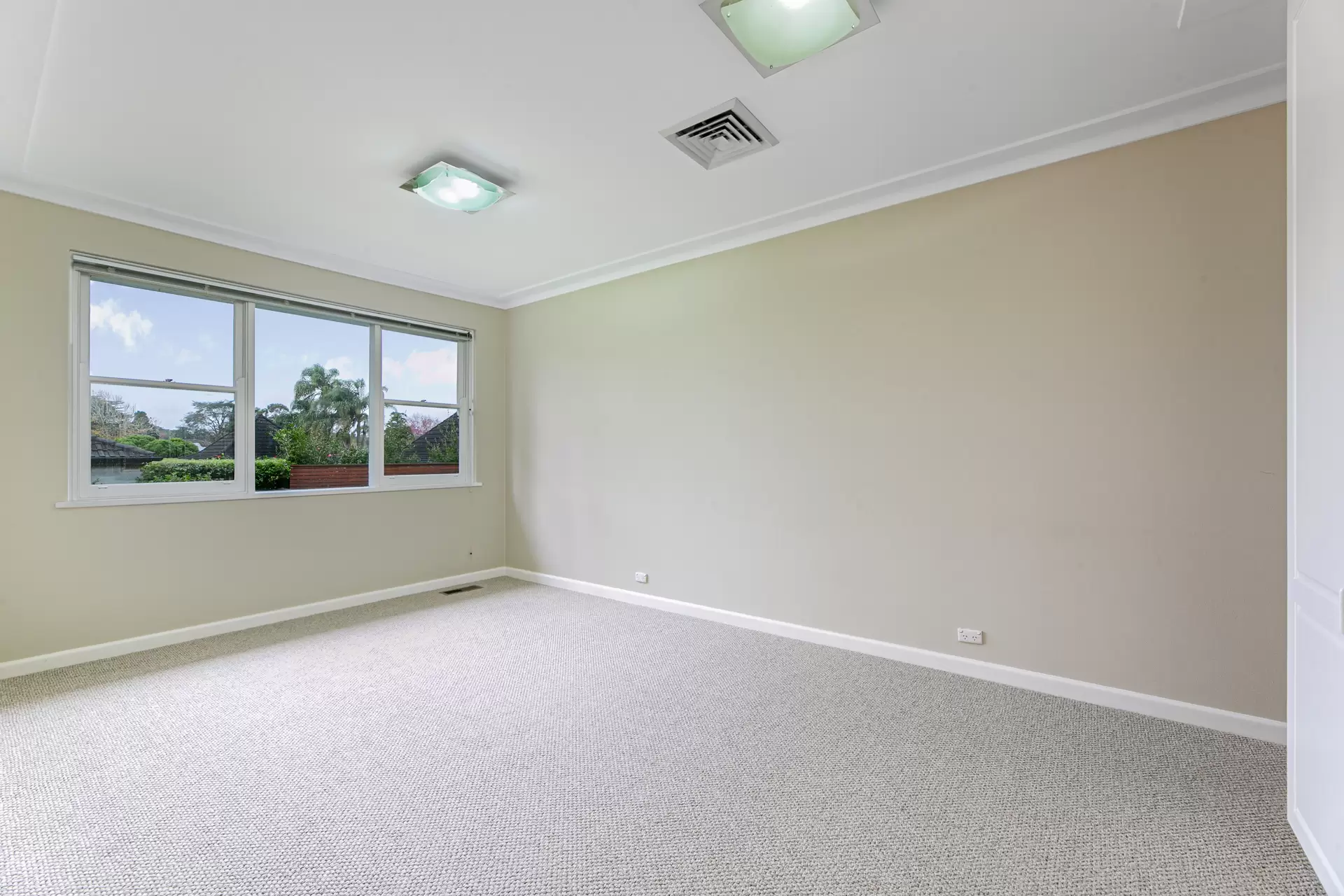 St Ives Leased by Shead Property - image 1