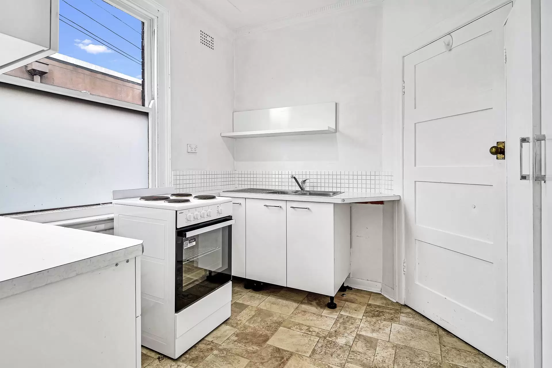 Roseville Leased by Shead Property - image 1