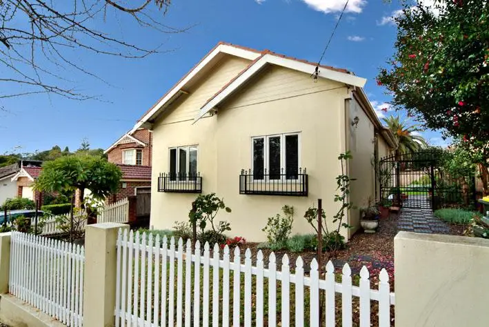 7 Davies Street, Chatswood Sold by Shead Property - image 1