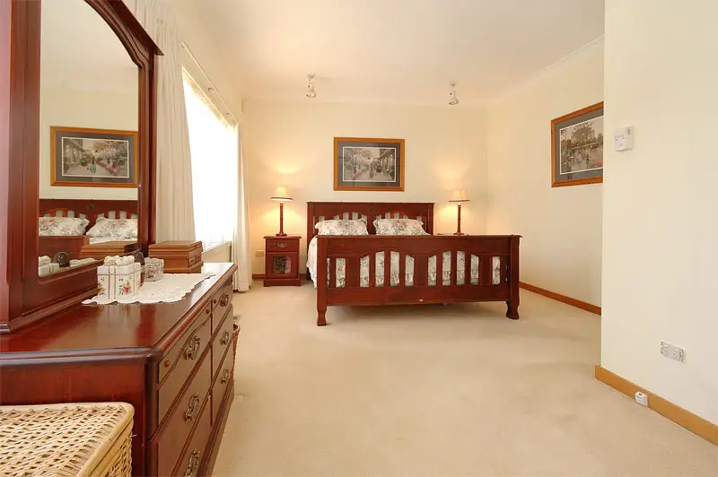 14 Colwell Crescent, Chatswood Sold by Shead Property - image 1