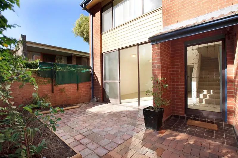 13/5 Benton Avenue, Artarmon Sold by Shead Property - image 1