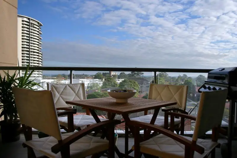 901/2 Help Street, Chatswood Sold by Shead Property - image 1