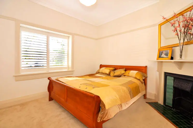 24 Rhodes Avenue, Naremburn Sold by Shead Property - image 1