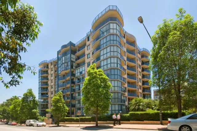 75/19 Herbert Street, St Leonards Sold by Shead Property - image 1