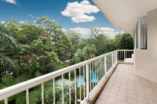 4/1 Francis Road, Artarmon Sold by Shead Property - image 1