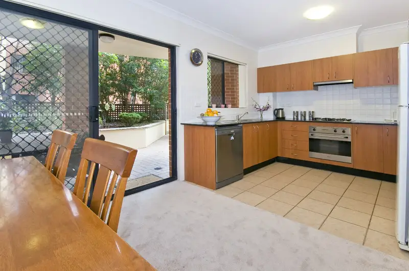 15/9 Nelson Street, Chatswood Sold by Shead Property - image 1
