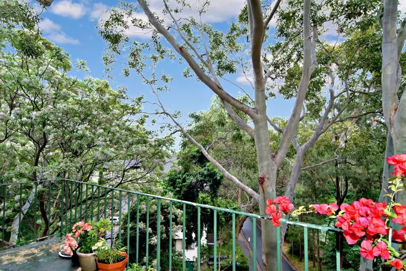 8/11 Howarth Road, Lane Cove Sold by Shead Property - image 1