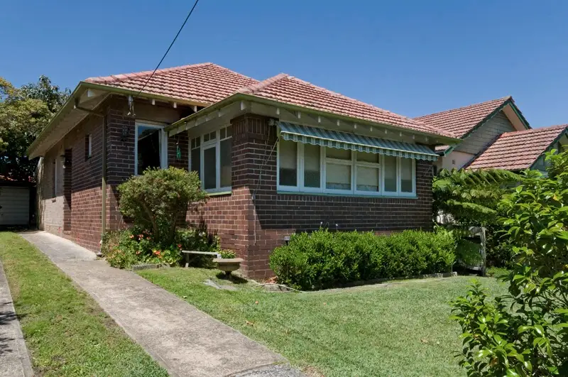11 Fontaine Street, Chatswood Sold by Shead Property - image 1