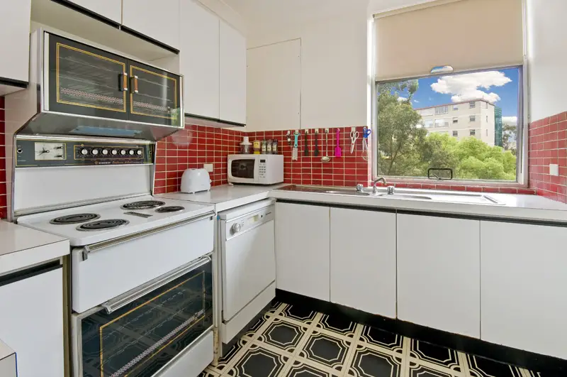 17/37 Johnson Street, Chatswood Sold by Shead Property - image 1