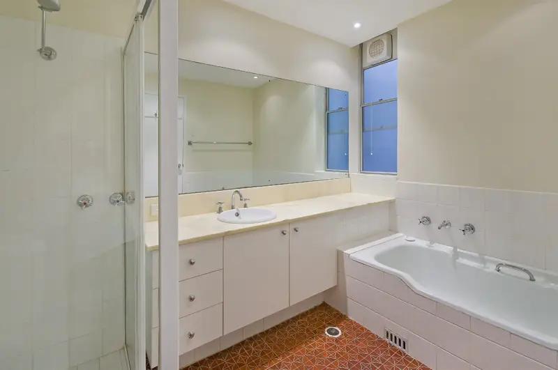 22/8 Bowen Street, Chatswood Sold by Shead Property - image 1