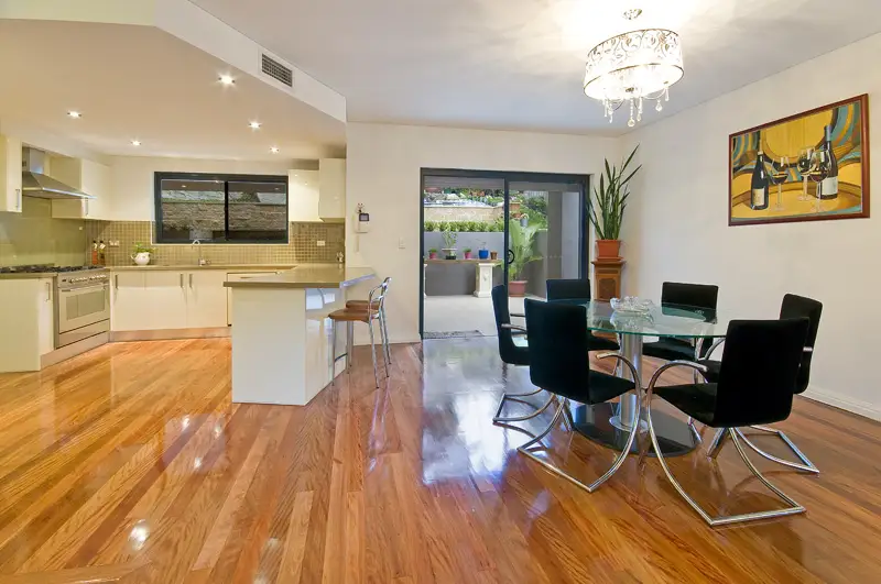 13 Small Street, Willoughby Sold by Shead Property - image 1