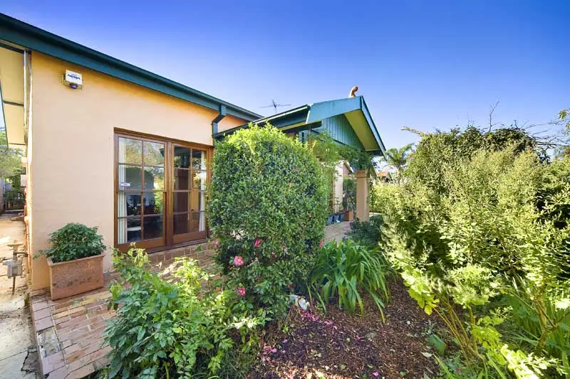 9 Cevu Avenue, Willoughby Sold by Shead Property - image 1
